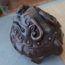 Load image into Gallery viewer, Antique Suan Ni Incense Burner 狻猊香炉