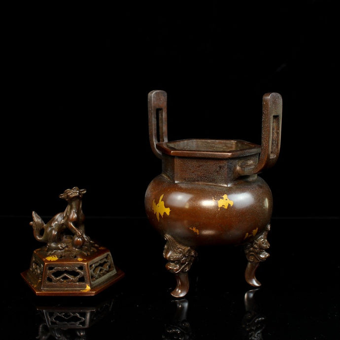 Antique Animal Cover Hexagonal Incense Burner 苏工兽盖六角铜炉