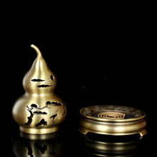 Load image into Gallery viewer, Pure Copper Incense Burner - Gourd 纯铜葫芦香炉摆件《闲云野鹤》
